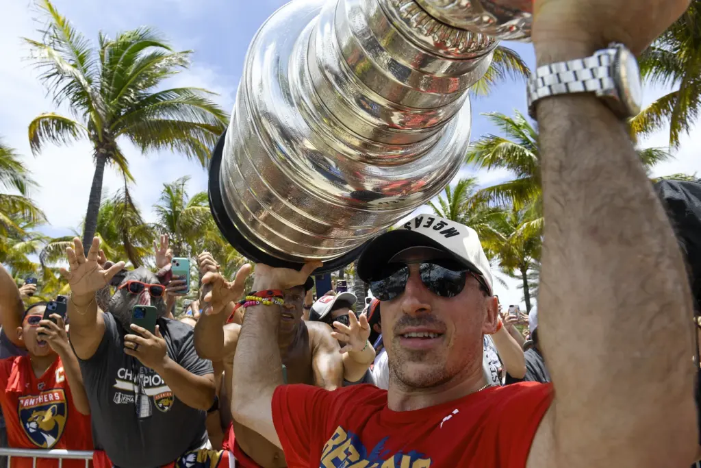 NHL Free Agency Begins: Big Contracts, Big Moves in 2025