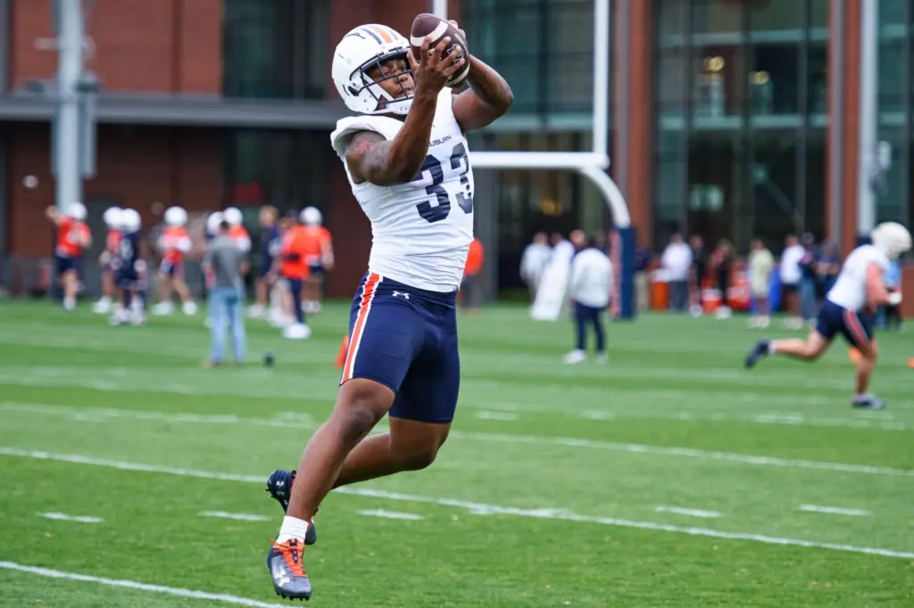 Auburn LB D’Angelo Barber Arrested on Gun, Drug Charges