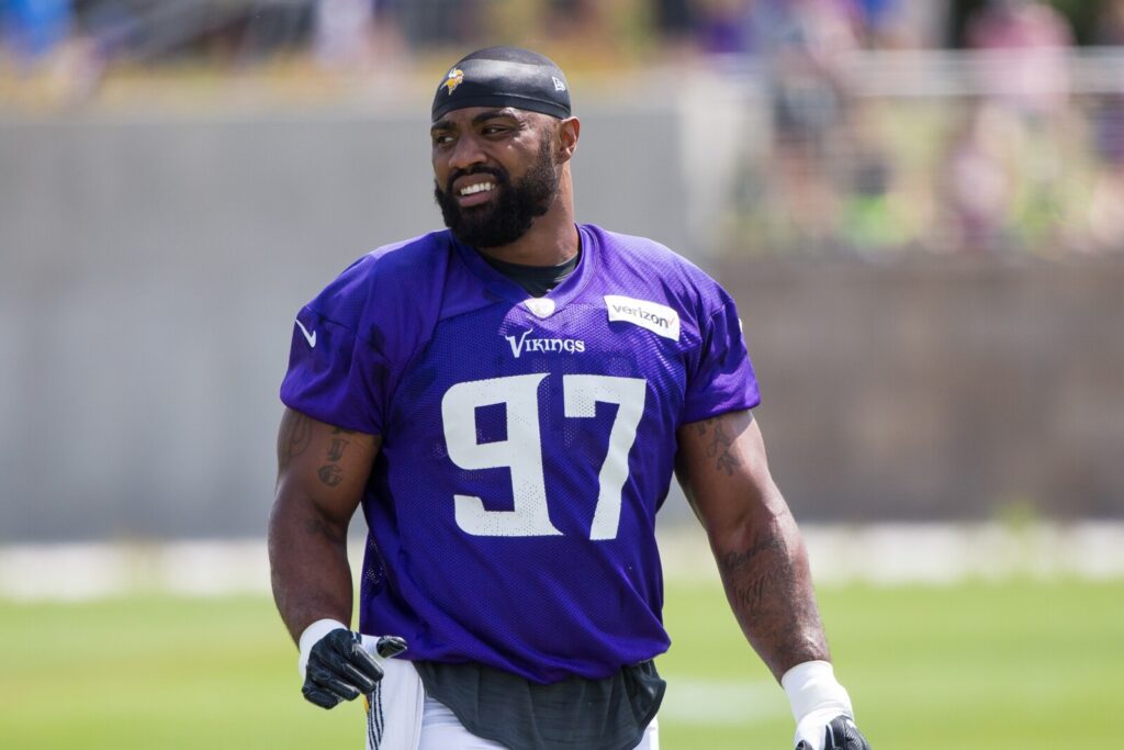 Everson Griffen was removed from a Delta flight on July 16, 2025. We explore the incident, his NFL career, net worth, and legacy on and off the field.
