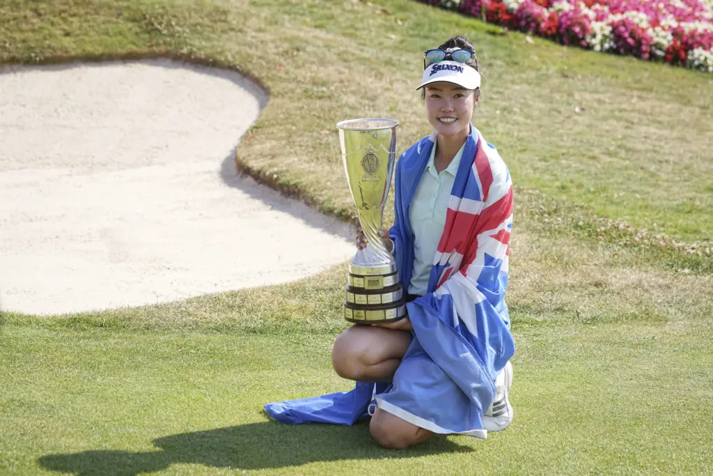 Grace Kim claims her first LPGA major at Evian, winning $1.2M. Explore her career earnings, estimated net worth, and rise to golf stardom.