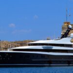 phoenix-2-yacht-1-1170×585