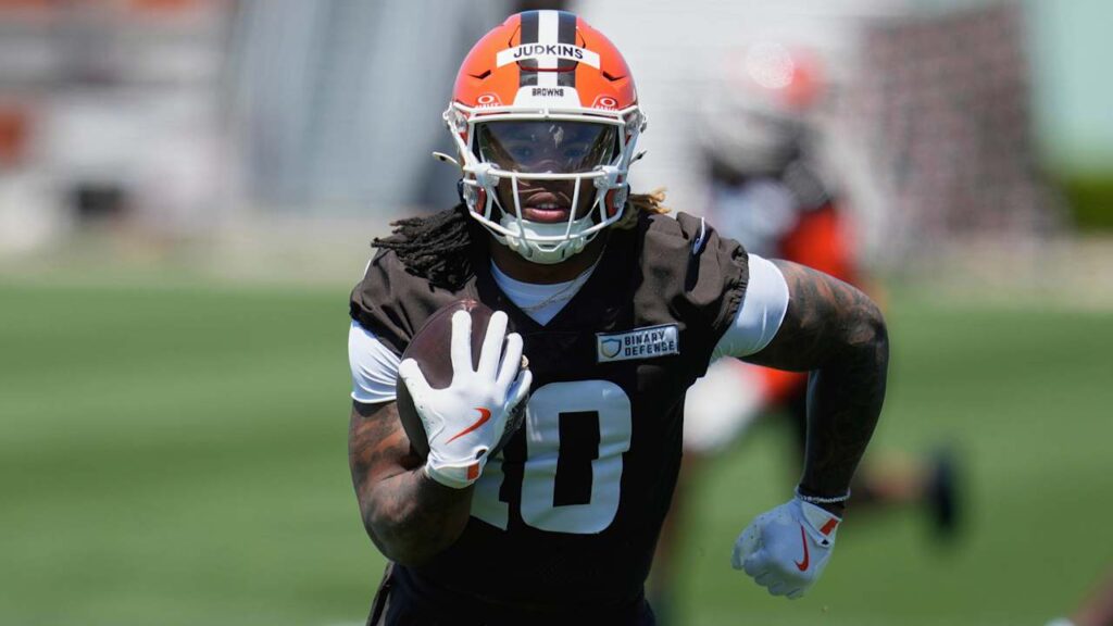 Browns RB Quinshon Judkins arrested in Florida on domestic battery charges. We explore his rookie contract, lifestyle, and what this means for his future.