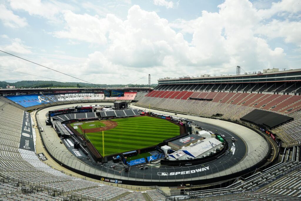 MLB Speedway Classic