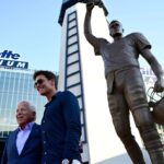 New-England-Patriots-Unveil-12-Foot-Statue-of-Tom-Brady-Outside